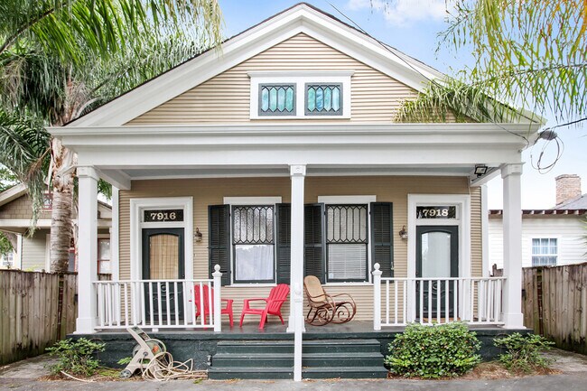 Building Photo - 7916-18 Hickory