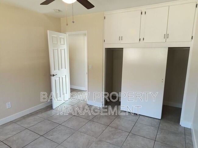 Building Photo - 499 H St