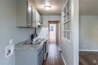 Interior Photo - Star Krest