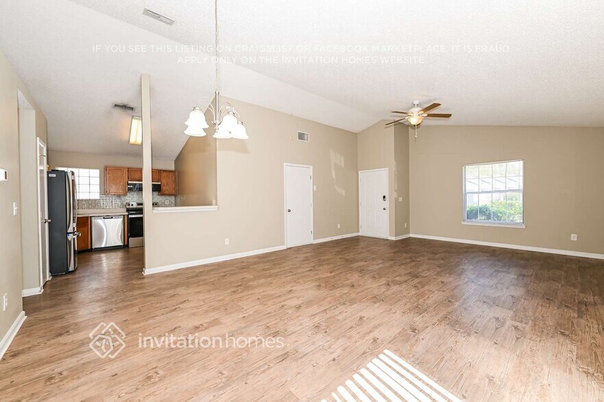 Building Photo - 11484 Mandarin Glen Cir E