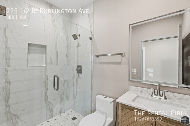 Building Photo - 225 N Burlington Ave
