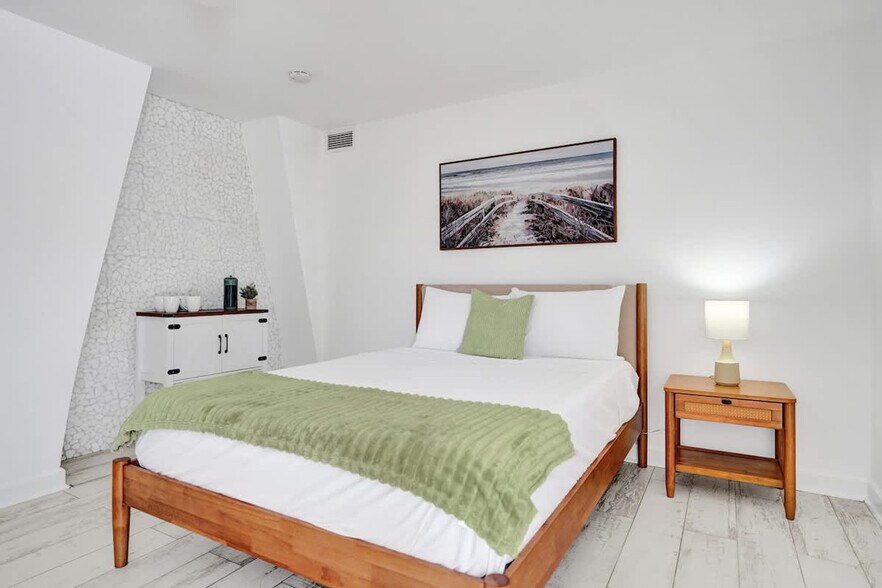 Building Photo - 901 N Federal Hwy