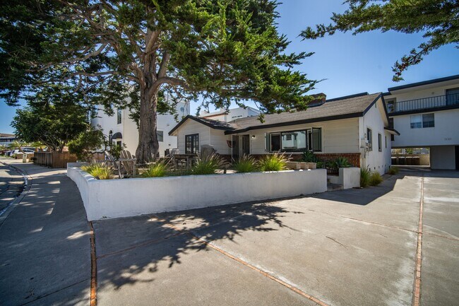 Building Photo - 237 Avenida Montalvo