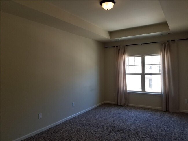 Building Photo - 609 Oakside Pl