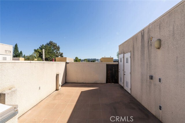Building Photo - 5350 Sepulveda Blvd