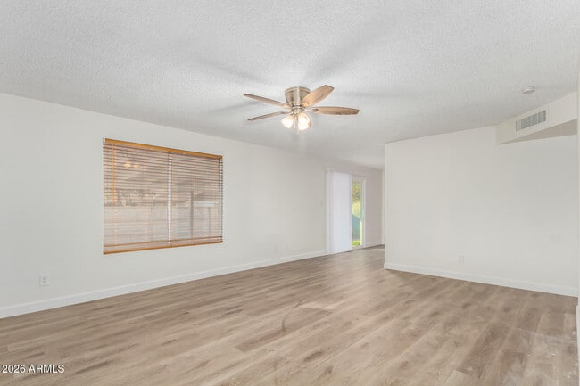 Building Photo - 4902 W Joyce Cir