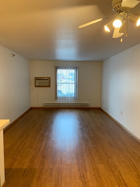 Building Photo - 3191 Losey Blvd S