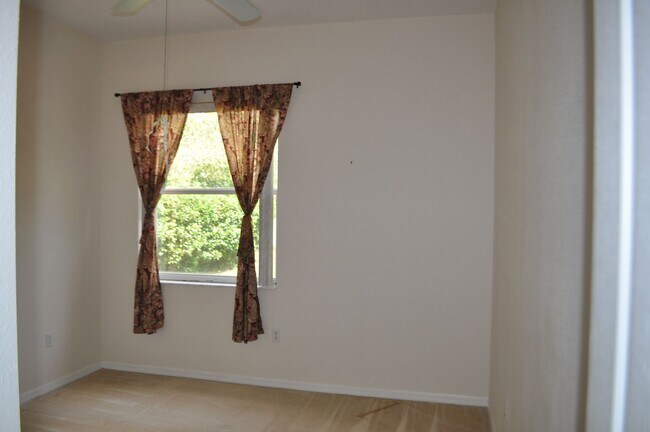 Building Photo - Lovely home in Pine Lakes