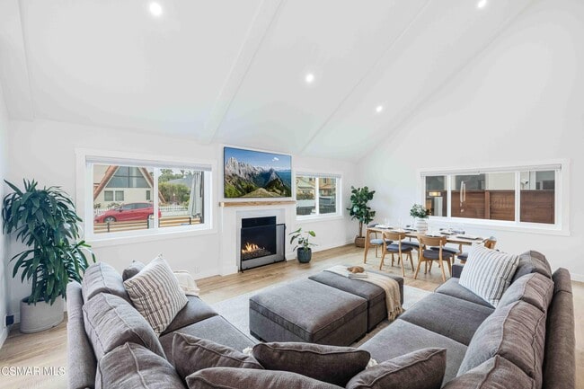 Building Photo - 5113 Whitecap St