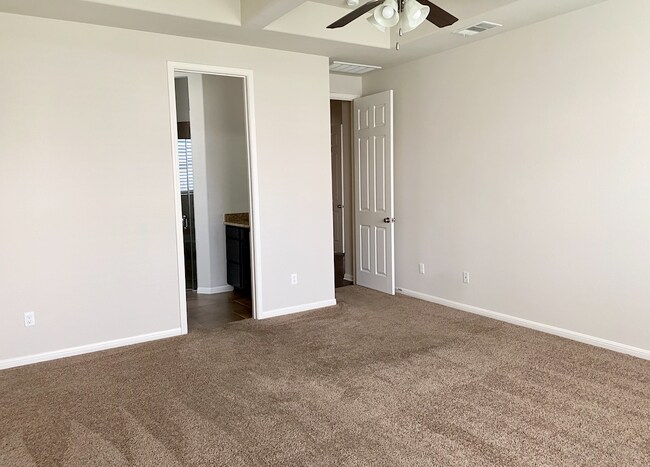 Building Photo - 2904 Tempe Dr