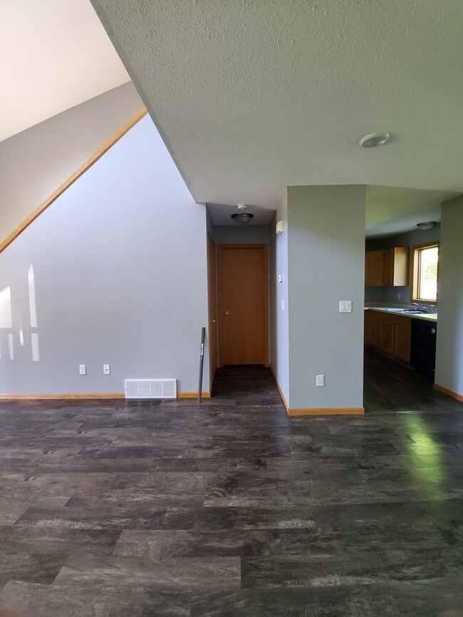 Building Photo - 5017 W Elm Ct