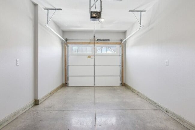 Building Photo - Finally, Space to Breathe — One-Level Homes, Not Crowded Apartments