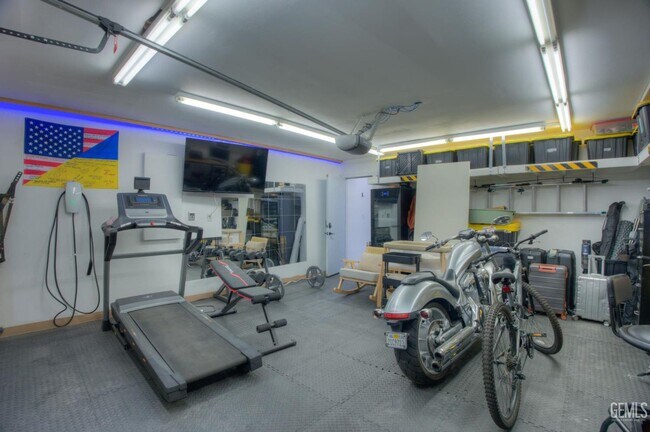 Building Photo - Park Place Condo