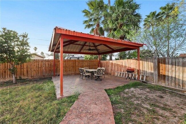 Building Photo - 25 Via Cantera Dr