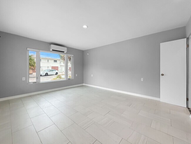 Building Photo - 17615 Lee Ave