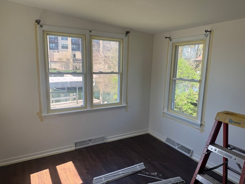 Building Photo - 6214 Winnequah Rd