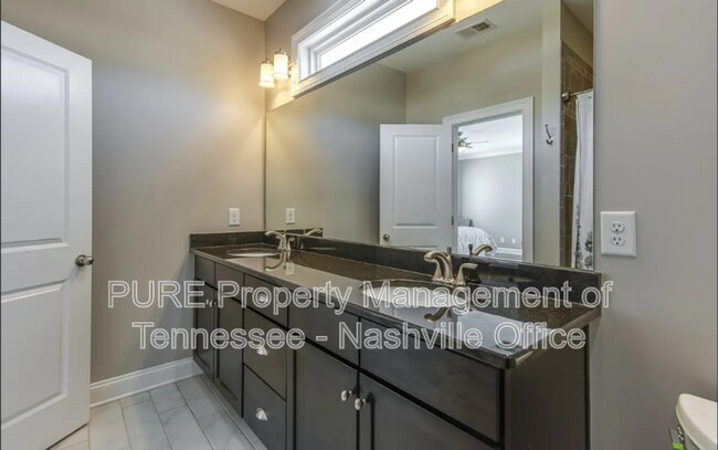 Building Photo - 903 Cheatham Pl