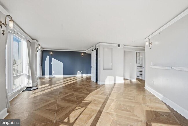 Building Photo - 701 Pennsylvania Ave NW