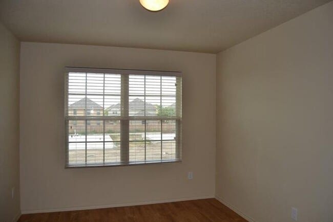 Building Photo - 10730 Goose Way