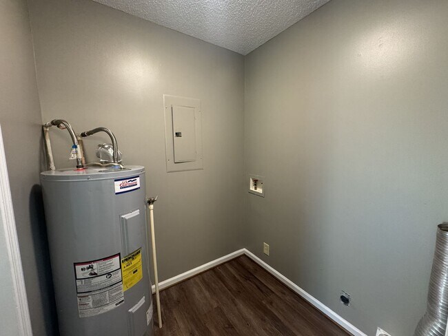 Building Photo - 1088 Co Rd 219