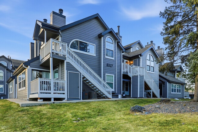 Building Photo - 8327 S Upham Way