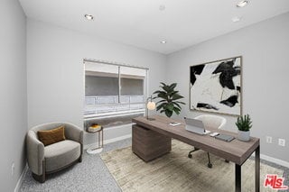 Building Photo - 159 W Green St