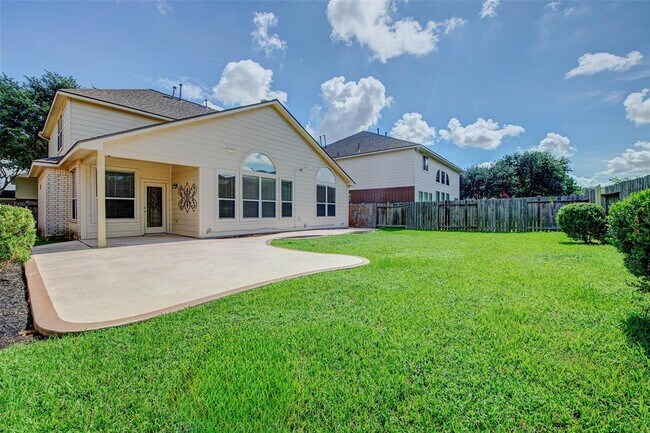 Building Photo - 26311 Sagewood Forest Dr