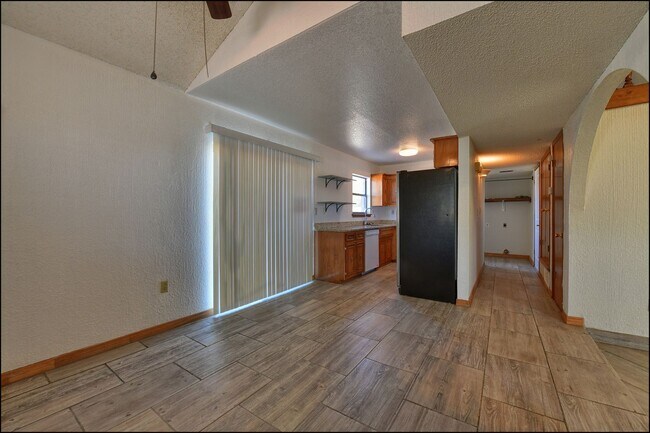 Building Photo - Coming Soon!