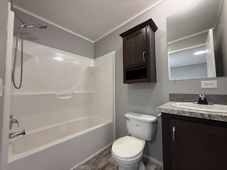 Building Photo - 11827 Cascade Cir