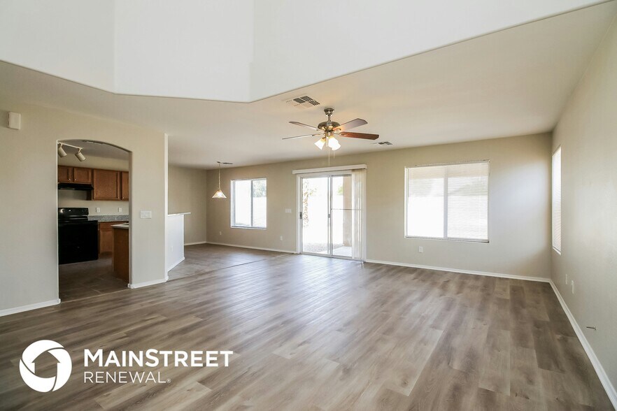 Building Photo - 31305 N Shale Dr