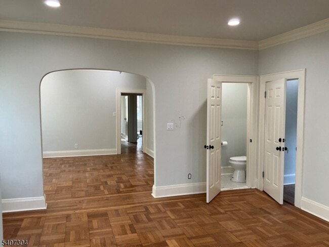 Building Photo - 176 Weequahic Ave