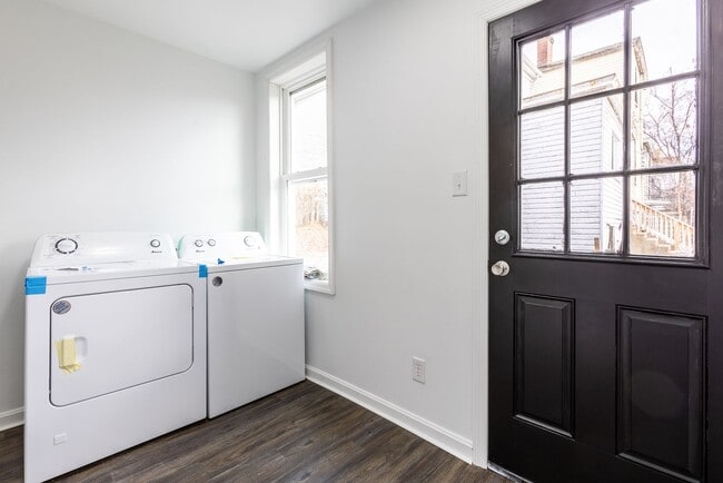 Building Photo - 95 Beltzhoover Ave