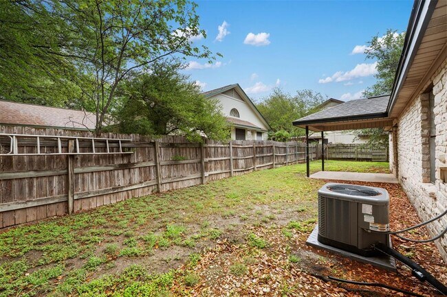 Building Photo - 2306 Alimony Cove