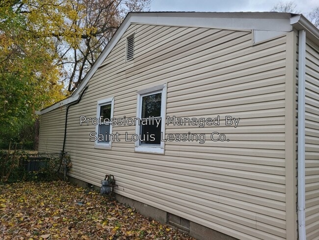 Building Photo - 4308 St Leo Ln