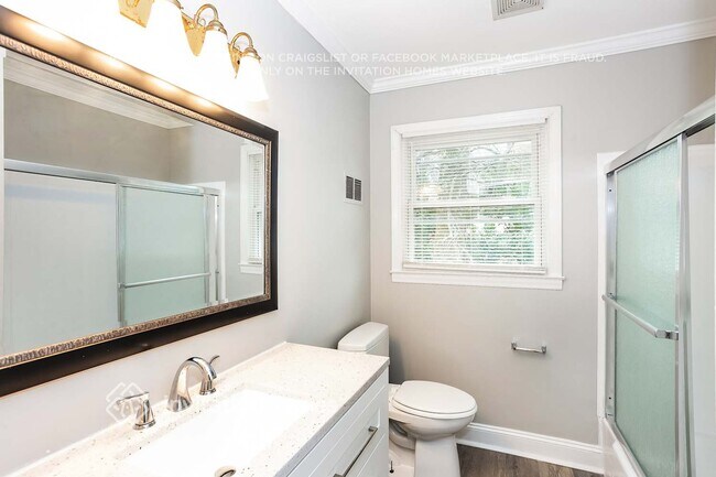 Building Photo - 5800 Amity Pl