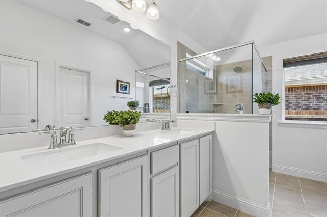 Building Photo - 685 Coleman St