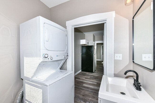 Building Photo - 3848-50 North Capitol Avenue