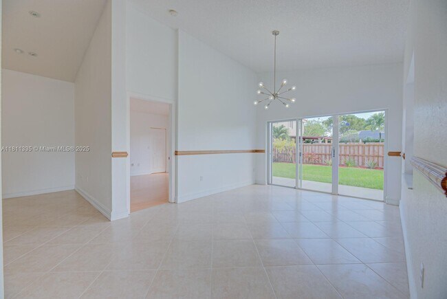 Building Photo - 14133 SW 154th Pl