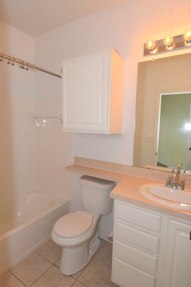 Building Photo - 5809 Legacy Crescent Pl
