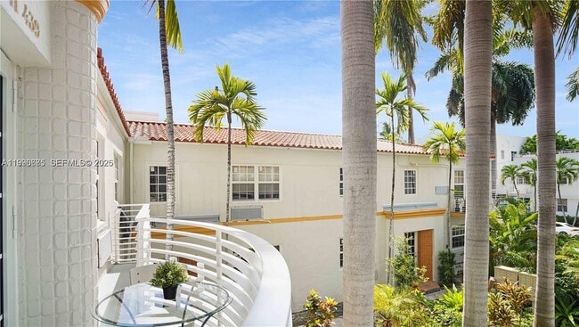 Building Photo - 439 15th St