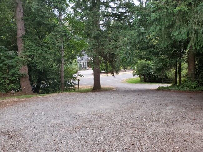 Driveway - 1525 248th Ave SE