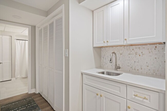 Building Photo - 14237 S Newberg Ct