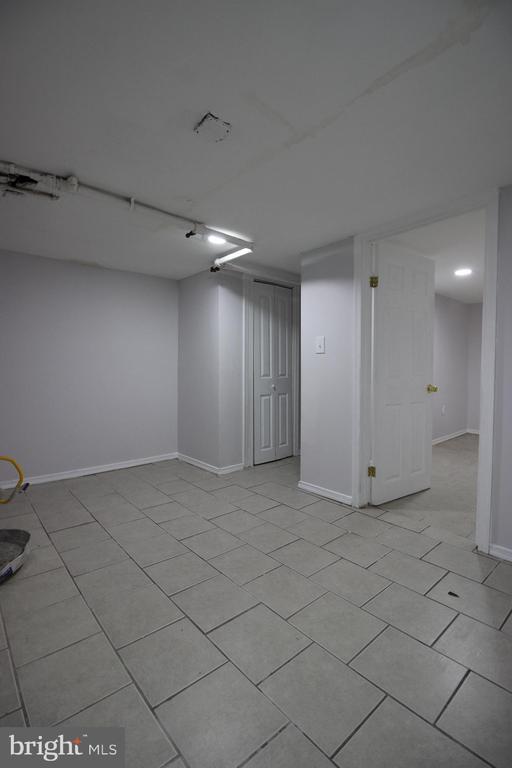 Building Photo - 510 Hurley Ave