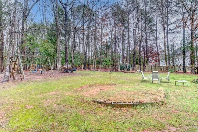 Building Photo - 6240 Hilbert Ridge Dr