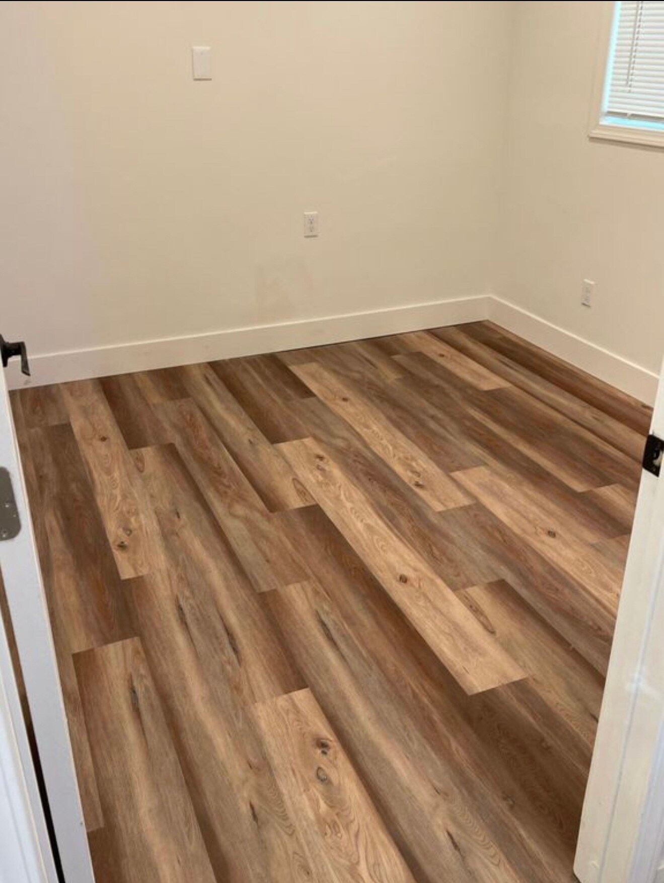 Building Photo - 13353 Killion St