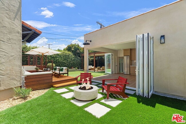 Building Photo - 2347 Parnell Ave