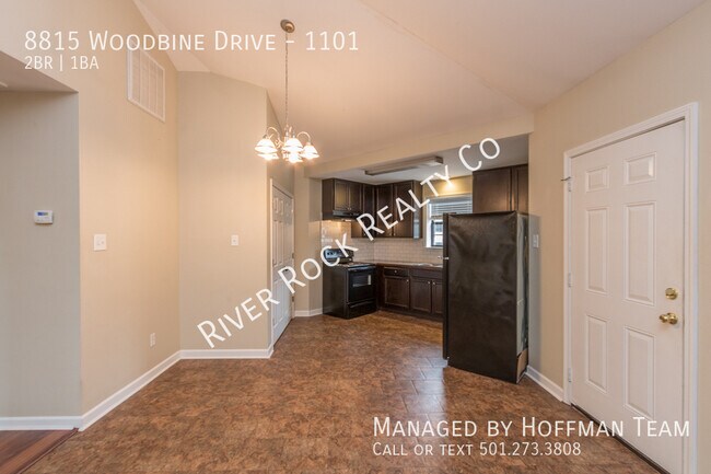 Building Photo - 8815 Woodbine Dr