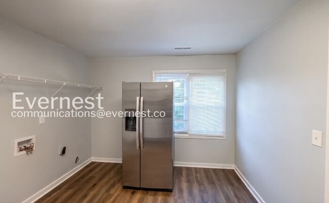 Building Photo - 5725 Avenue O