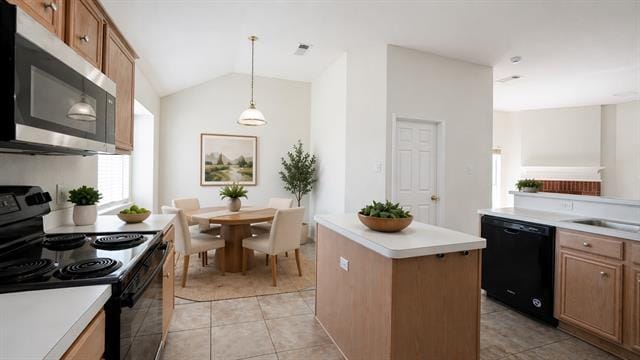 Building Photo - 3124 Creekside Dr