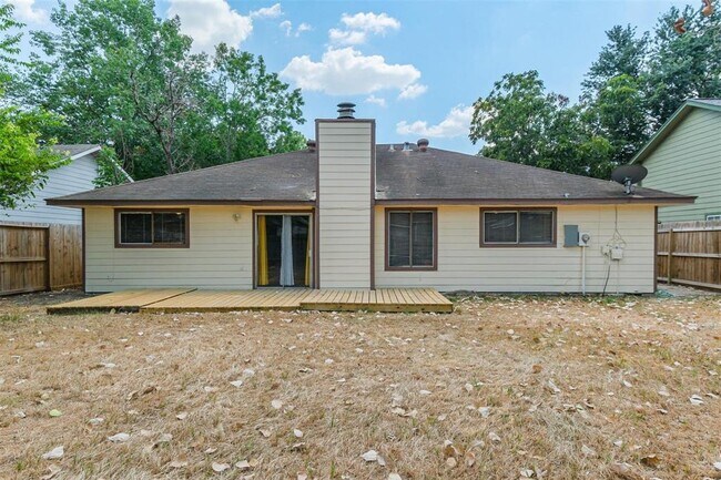 Building Photo - 10822 White Oak Bend Dr